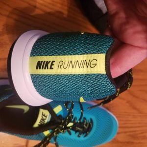 Brand new Nike running shoes 9.5